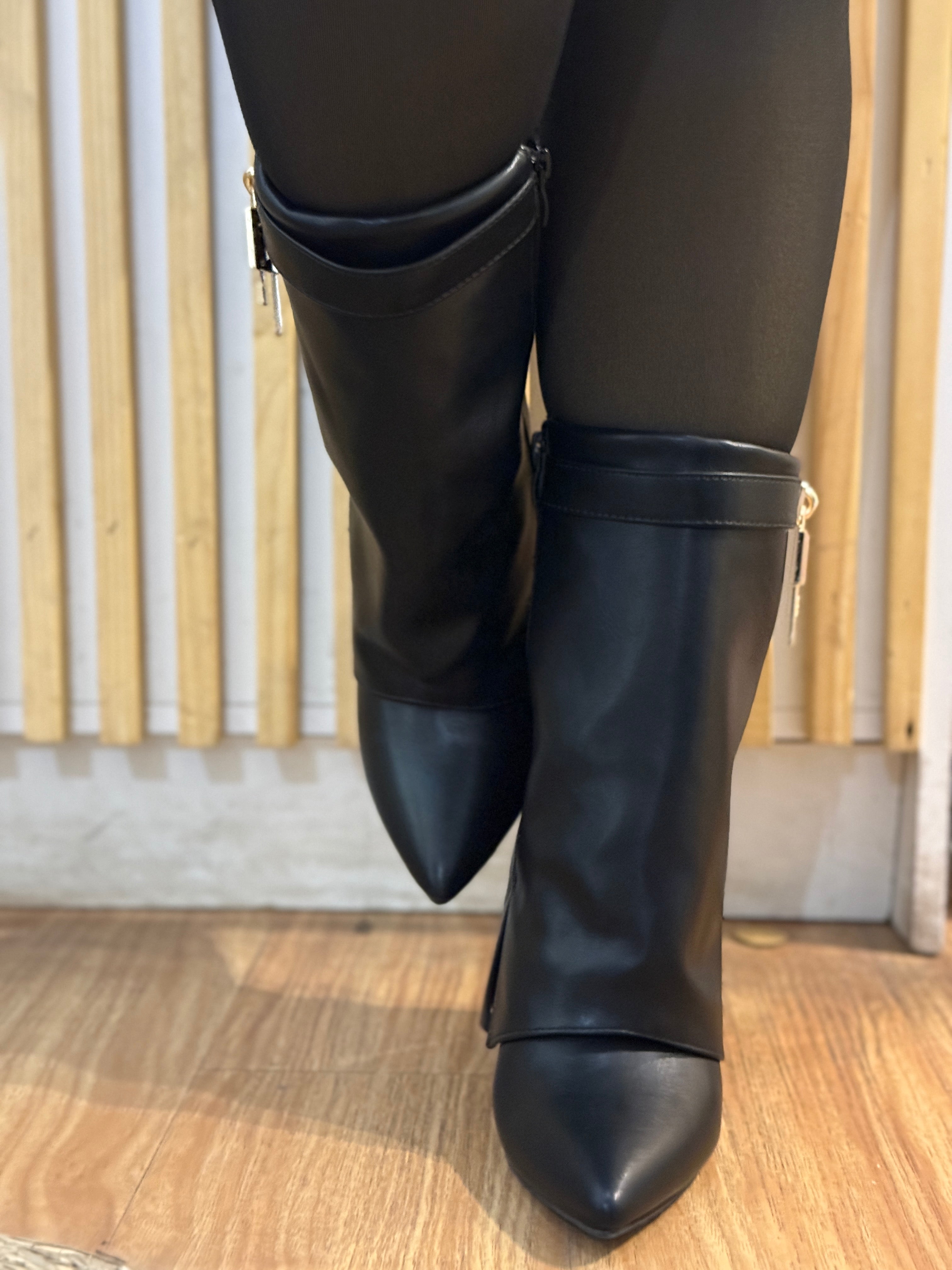 Bota Media Candado