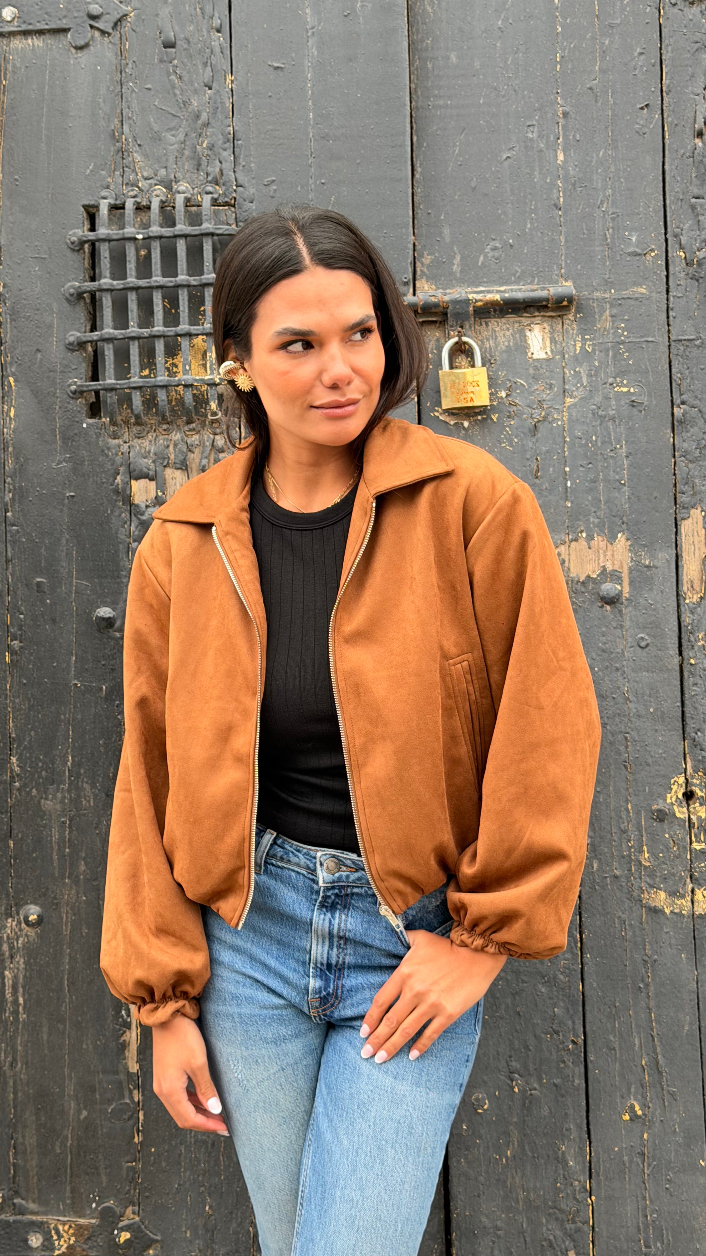 CHAQUETA BOMBER EN GAMUZA