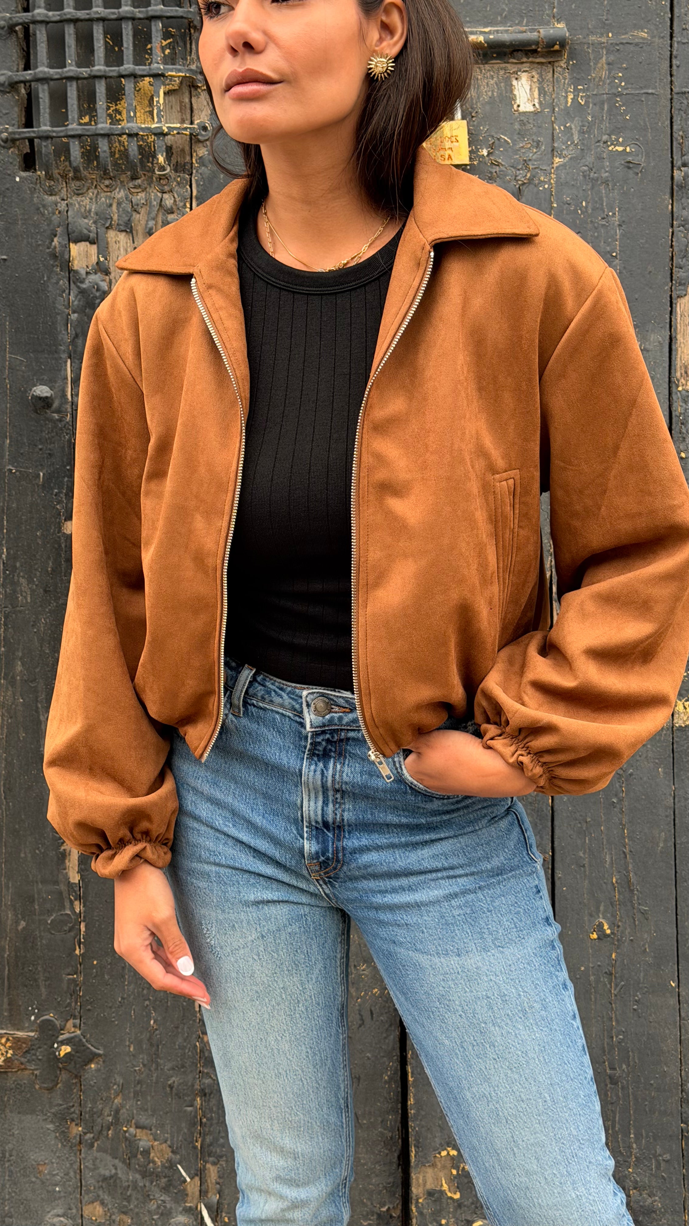 CHAQUETA BOMBER EN GAMUZA